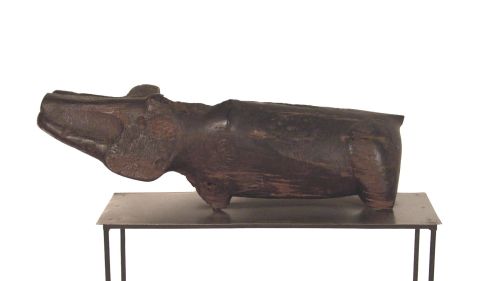 Rinoceronte, talla de madera, conbase -36-