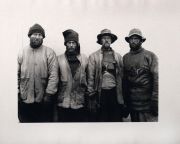 H.G. Ponting.  Miembros de la Expedicin Antrtica, fotografa de la coleccin Popperfot, Londres, Impresin Posterior.