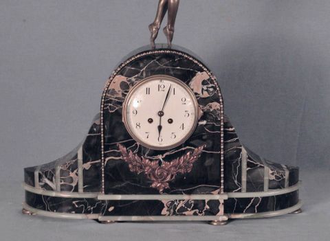Chiparus, Reloj con escultura.