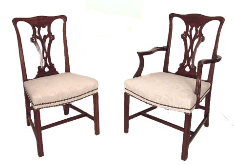 Pzas estilo Chippendale: 10 sillas y 2 sillones -46-