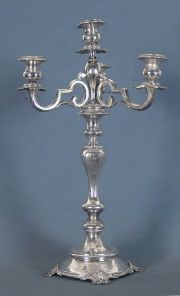 Candelabros austrohngaros, de plata 4 velas.