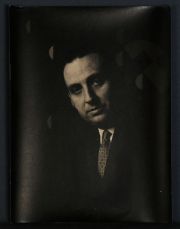 Sameer MAKARIUS; fotografa sobre gelatina de plata. Aos 60. ' Oscar Capristo', fda al dorso. 39,5 x 29 cm
