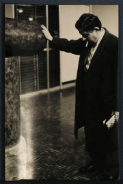 Sameer MAKARIUS; fotografa sobre gelatina de plata. Aos 60. 'Libero Badii,. 30 x 23,50 cm
