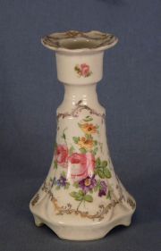 Candeleros de porcelana, decoracin floral. (2)