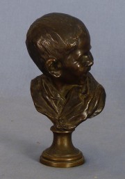 Pardo de Tavera 'Busto Nio', escultura. de bronce