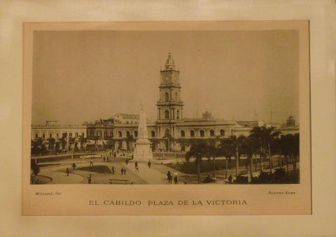 FOTO WITCOMB. El Cabildo. Plaza de la Victoria. Fototipia ao 1889. Enmarcada