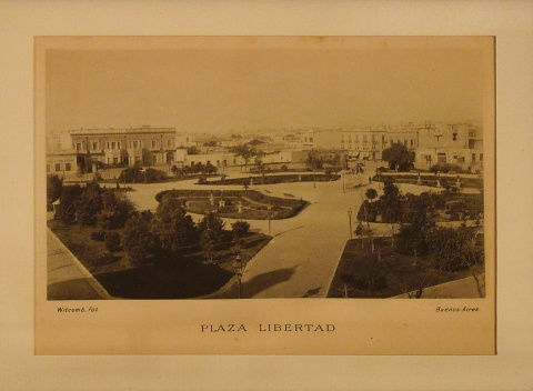 FOTO WITCOMB. Plaza Libertad. Fototipia ao 1889. Enmarcada.