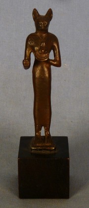 Figura Egipcia de bronce, representandoa Bastet