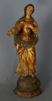 Virgen inmaculada, pisando la vbora.