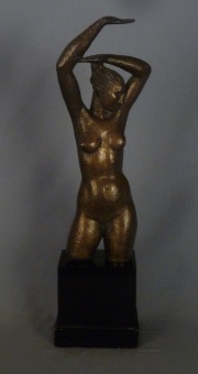 Desnudo femenino en bronce, firmado Carcova