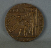 Pujia, La Poesa a Buenos Aires, medalla.