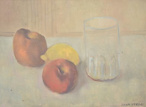 Otero, Juan. Vaso y frutas, leo de 28 x 38 cm.