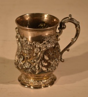 Jarro Victoriano de plata ao 1844. Alto 11.8 cm. Peso: 230 g.
