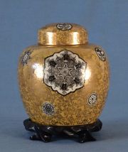 Potiche con tapa, de porcelana Fenston Osaka, england, con base - 81-