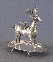 Ciervo, sahumador con salvilla,de plata colonial -163-