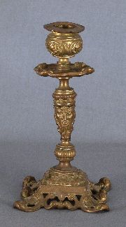 Candeleros de bronce, 19,5 cm.