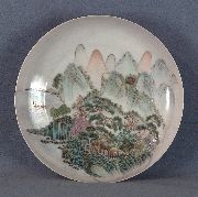 Plato porcelana China con paisaje pintado