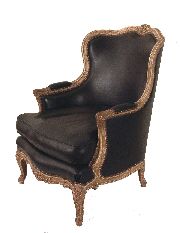 Sillon bergere estilo Luis XV, laqueado tapizado en cuero