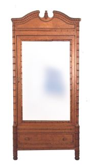 Ropero ingles falso bambú, puerta con espejo y cajón (faltan algunas molduras)