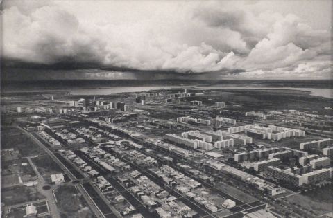Brasilia, cuatro fotografías por Fulvio Roiter.