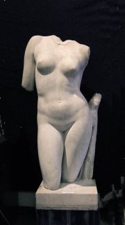 Chiurazzi, Torso de Venus, Escultura de mrmol. Con base.