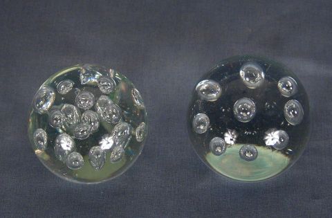 Sulfuros ovoides con burbujas medianas