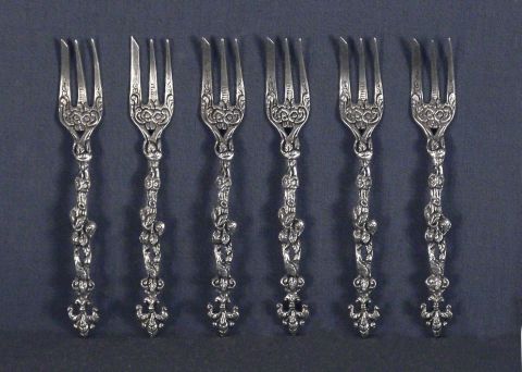 Tenedores de plata para lunch