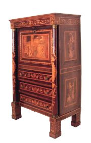 Secretaire neoclsico con marqueterie, con llave.