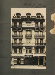 21 cartones C.1900 -1920 con 74 fotos de Bs.As. Belgrano, interiores de edificios, planos de arquitec. Arq.Gaston Mallet