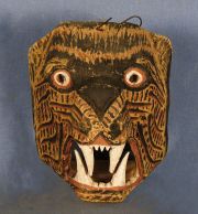 Mascara Chane, Felino, de palo borracho, h: 21 cm. Hacia 1930/40