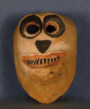 Mascara Chane, Mono, de palo borracho, h: 29 cm. Restaurada. Hacia 1930/40