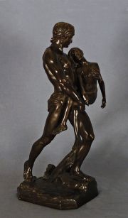 Mombur, Jean Ossaye, Rescate de un joven, escultura de bronce. Alto 50 cm.