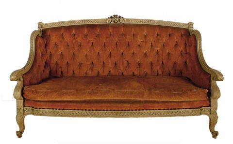 Sofa estilo Luis XV capitone.