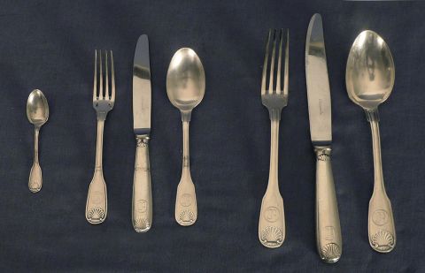Cubiertos Lappas 12 cucharas postre 23 tenedores, 12 cuchillos, 12 cucharas mesa, 12 cuchillos, 12 tenedores, 5 cuchi