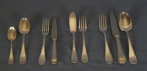 Juego de cubiertos christofle:12 tenedores mesa, 12 cucharas, 18 cuchillos, 18 tenedores pescdao, 18 cuchillos, 16 te