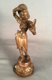 Bailarina en bronce India. -467-