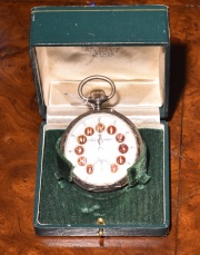 Reloj de Bolsillo Antimagnetic con segundero. Inscripción Remontoir Ancre. Diám. 6 cm.