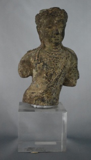 DEIDAD, escultura camboyana de bronce sobre base de acrílico.