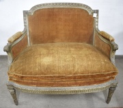 Canape francés, tapizado en pana marrón con almohadon