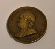 Dupre. Medalla de Benjamin Franklin - Franklin es la figura central conmemorada en esta rara medalla. Anverso presenta