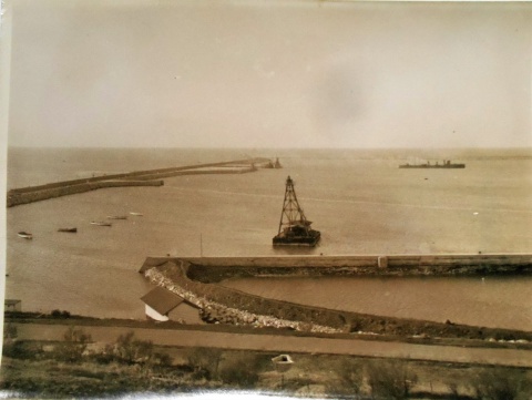 Mar del Plata. Fotografía de gran tamaño, VISTA DEL PUERTO, año 1933, mide 24 x 18 cm.