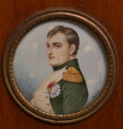 Napóleón Bonaparte, miniatura firmada David. Pequeño desperfecto.