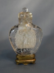Snuf bottle de cristal de roca con base