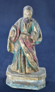 Santo, talla policromada, con libro en su mano. Con mnsula (198)