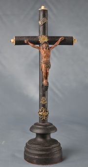 Crucifijo, Cristo de metal. Alto: 26 cm. (843)