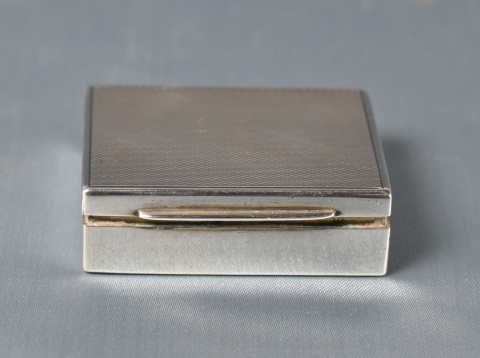 Cajita de plata 925, Guilloche. 6 cm. (68)