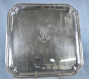 Bandeja conmemorativa, plata con inscripción 1955-7 Septiembre 2000. (71)