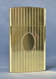 Tarjetero de metal dorado  (1000)