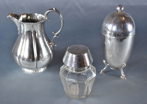 3 Piezas metal y vidrio jarra, frasco pote oval con tapa.