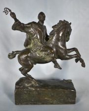 Giannino Catiglioni, Cruzado, escultura en bronce. Alto: 26 cm.